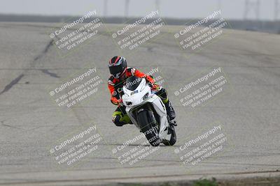 media/Nov-29-2025-TrackDaz (Sat) [[10ae2d9bce]]/B Group/Session 3 (Outside Grapevine)/